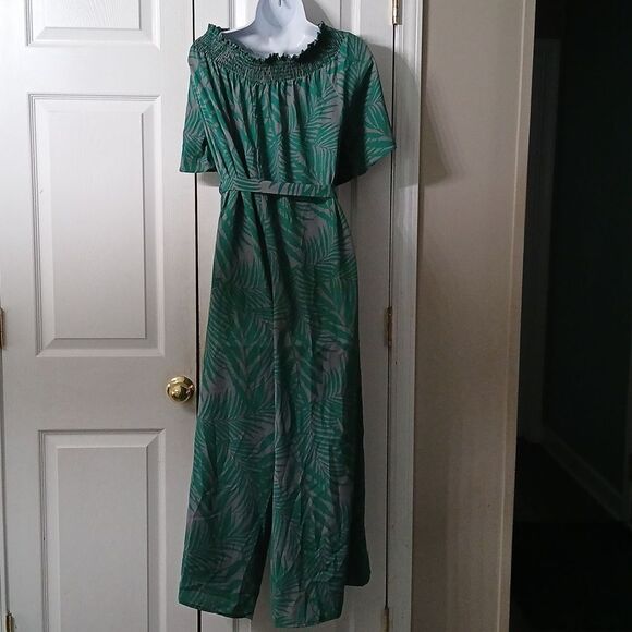 Oddy green gray off the shoulder fern printed wide leg belted jumpsuit  Sz 2XL - Picture 5 of 10